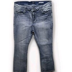 Daytrip Women's  Jeans Size 32 Short Mila Bootcut Petite